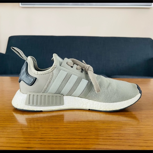 Adidas La Marque Aux 3 Bandes Men’s Size 10 main image 12